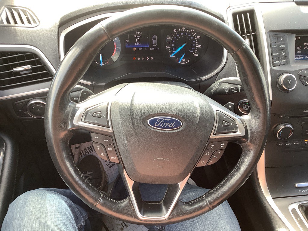 2017 Ford Edge Image 18