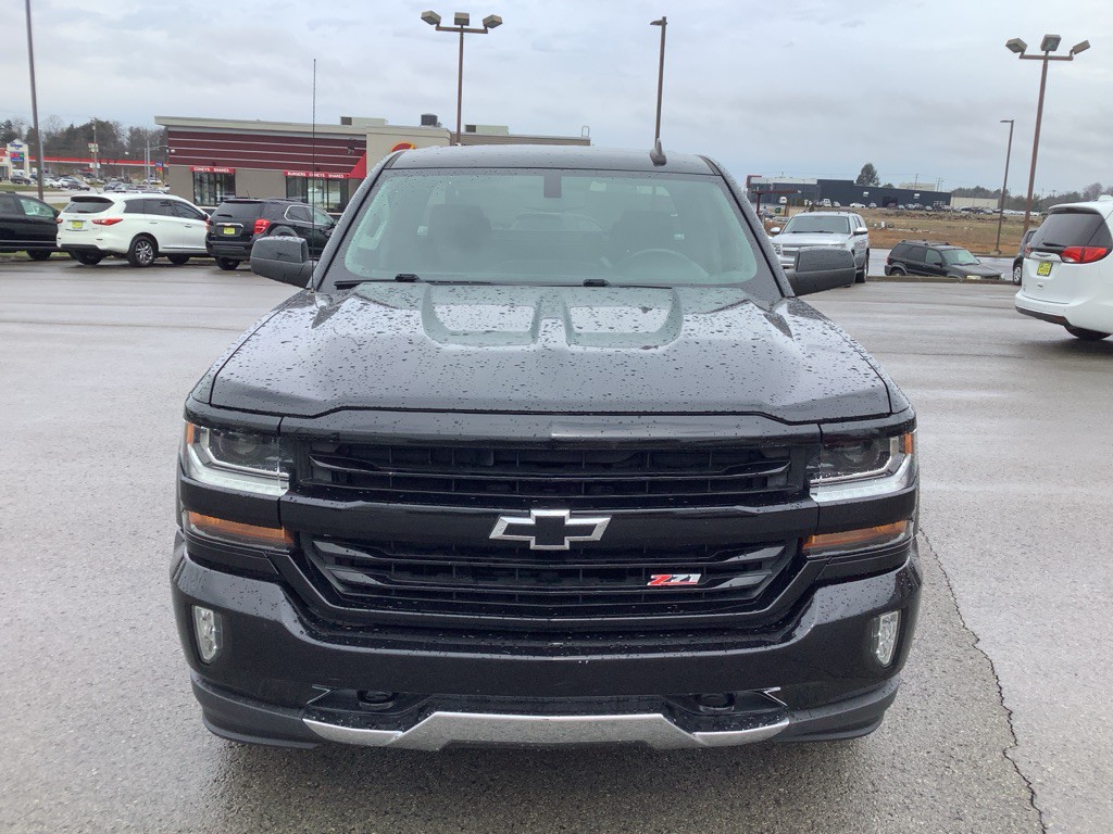 2017 Chevrolet Silverado 1500 Image 3