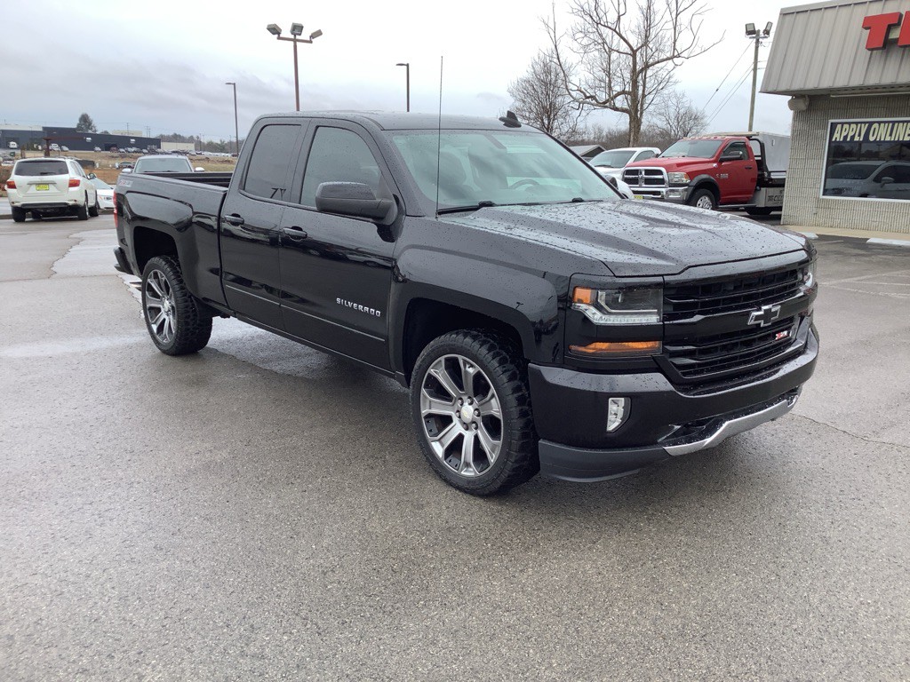 2017 Chevrolet Silverado 1500 Image 4