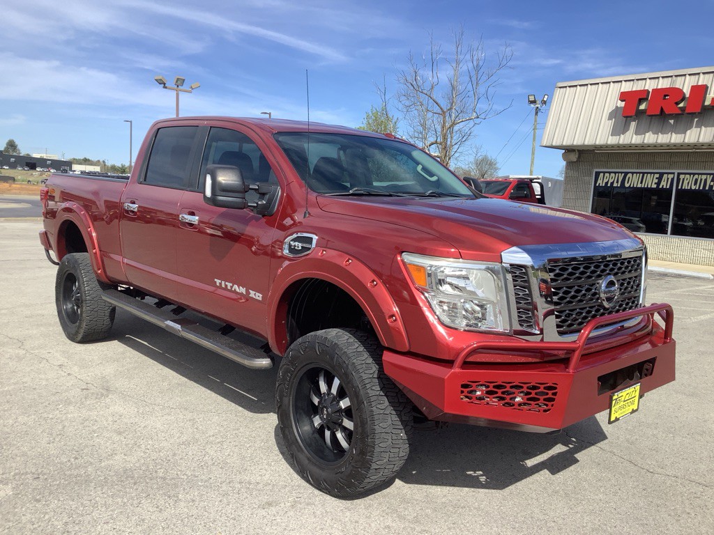 2017 Nissan Titan Image 4
