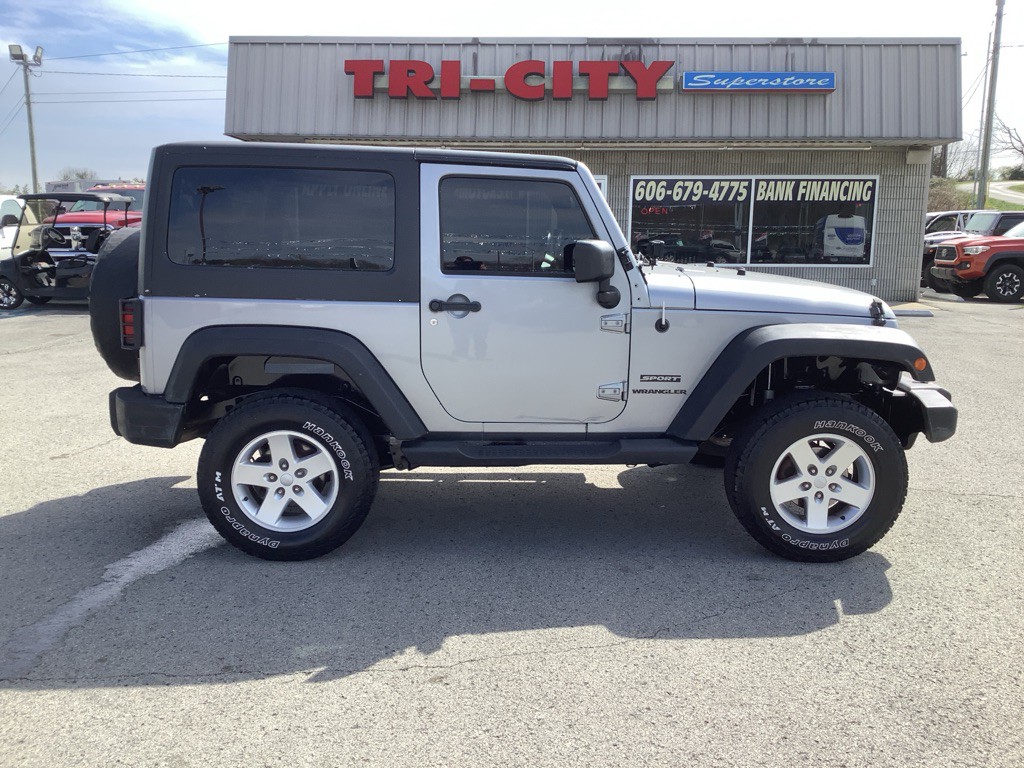 2013 Jeep Wrangler Image 5