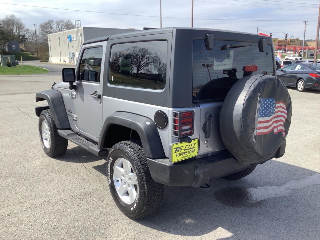 2013 Jeep Wrangler Image 9