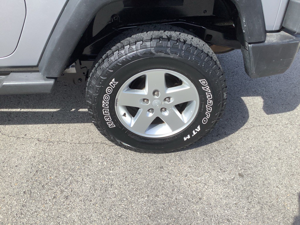 2013 Jeep Wrangler Image 10