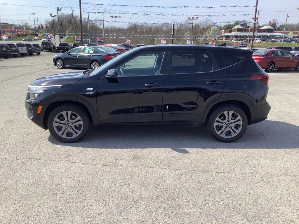 2022 Kia Seltos Image 1