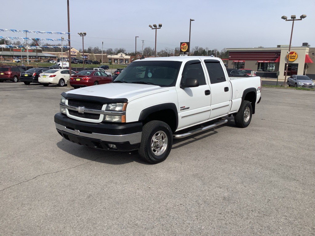 2003 Chevrolet Silverado 1500 Image 2