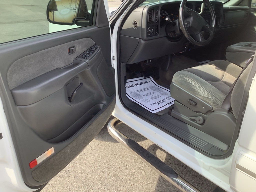 2003 Chevrolet Silverado 1500 Image 11