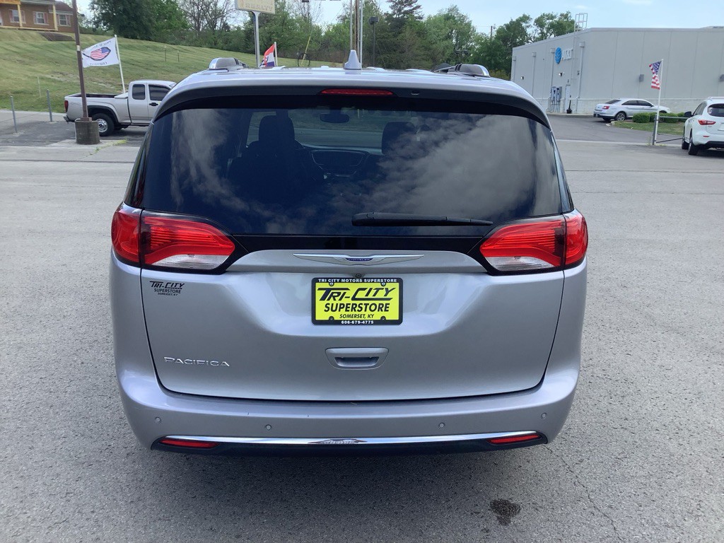 2020 Chrysler Pacifica Image 7