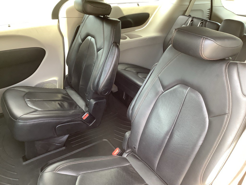 2020 Chrysler Pacifica Image 14