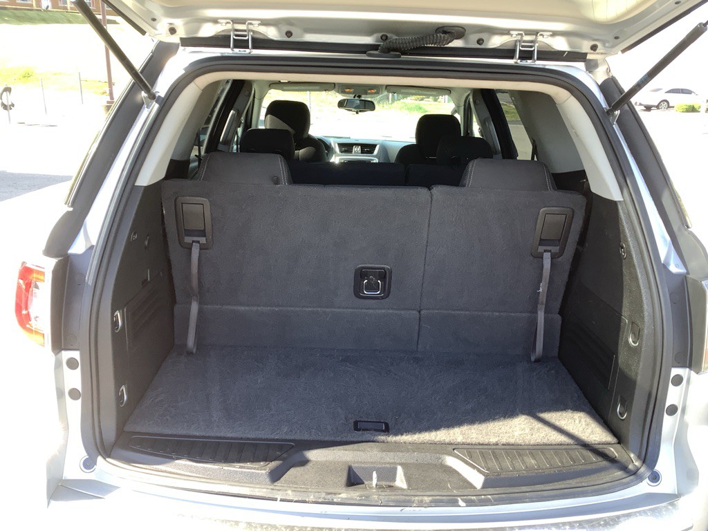 2016 GMC Acadia Image 8