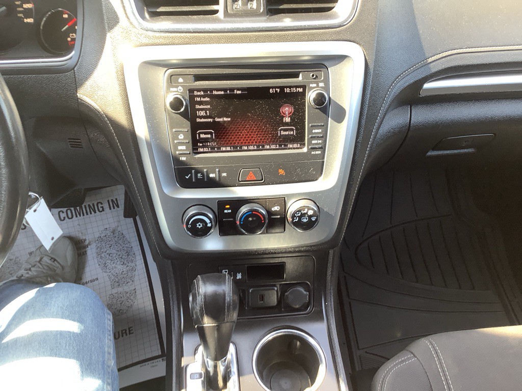 2016 GMC Acadia Image 16