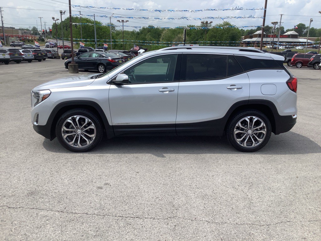 2021 GMC Terrain Image 1