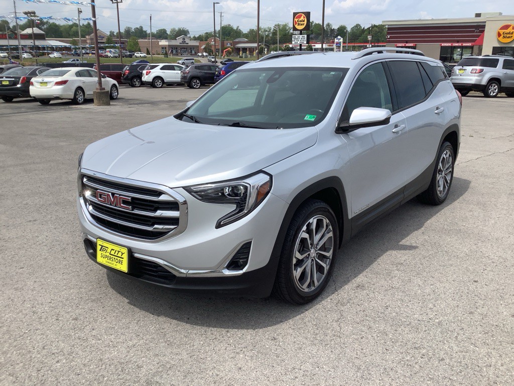 2021 GMC Terrain Image 2