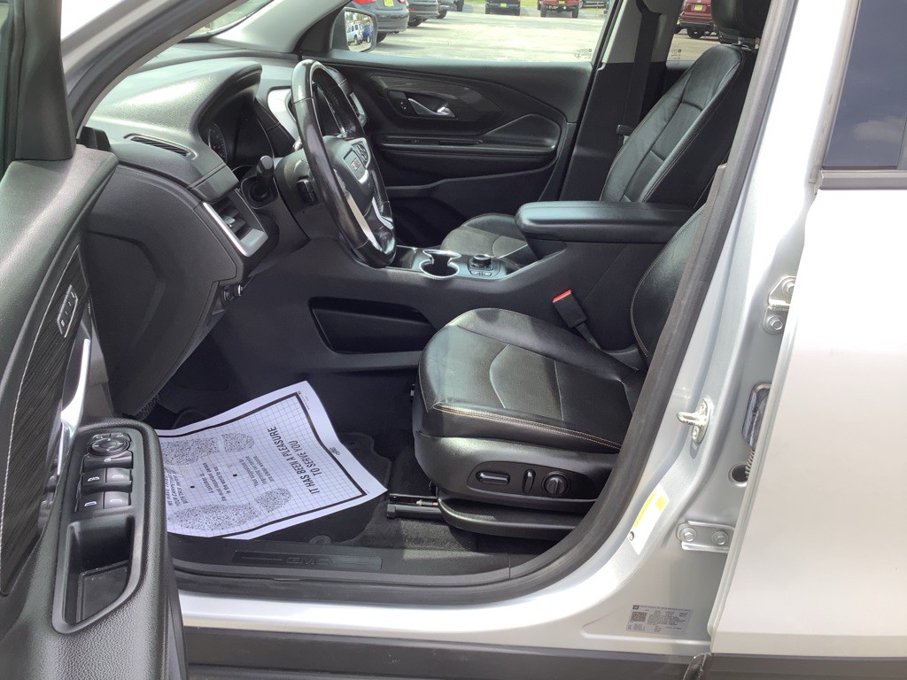 2021 GMC Terrain Image 12