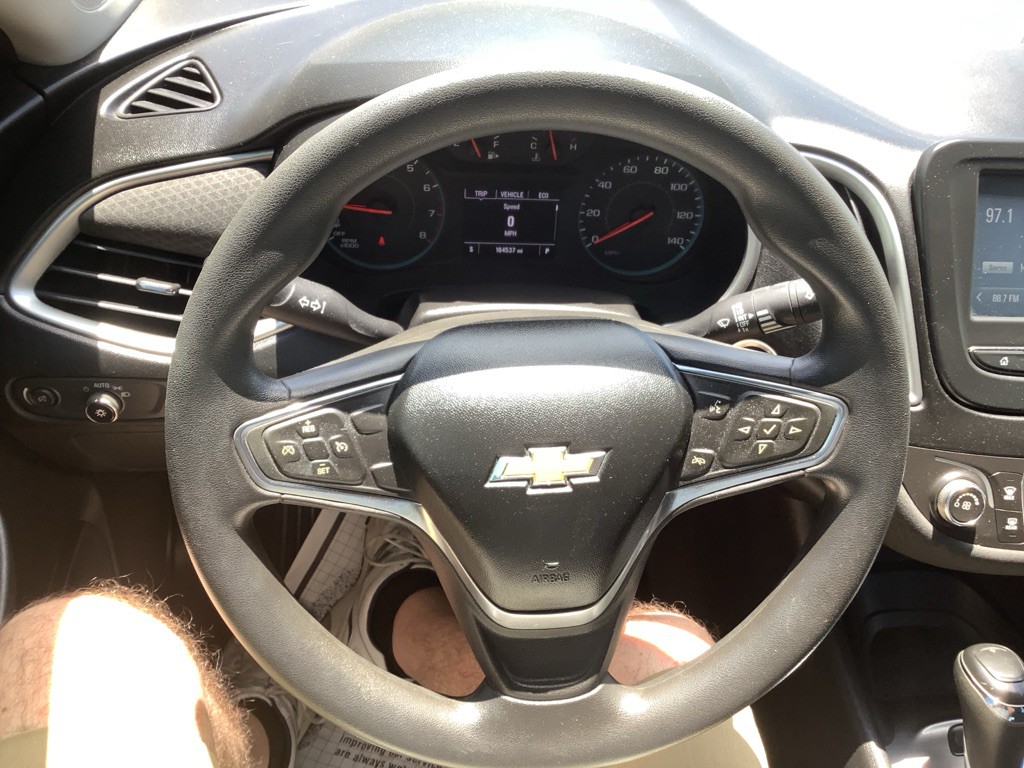 2016 Chevrolet Malibu Image 19