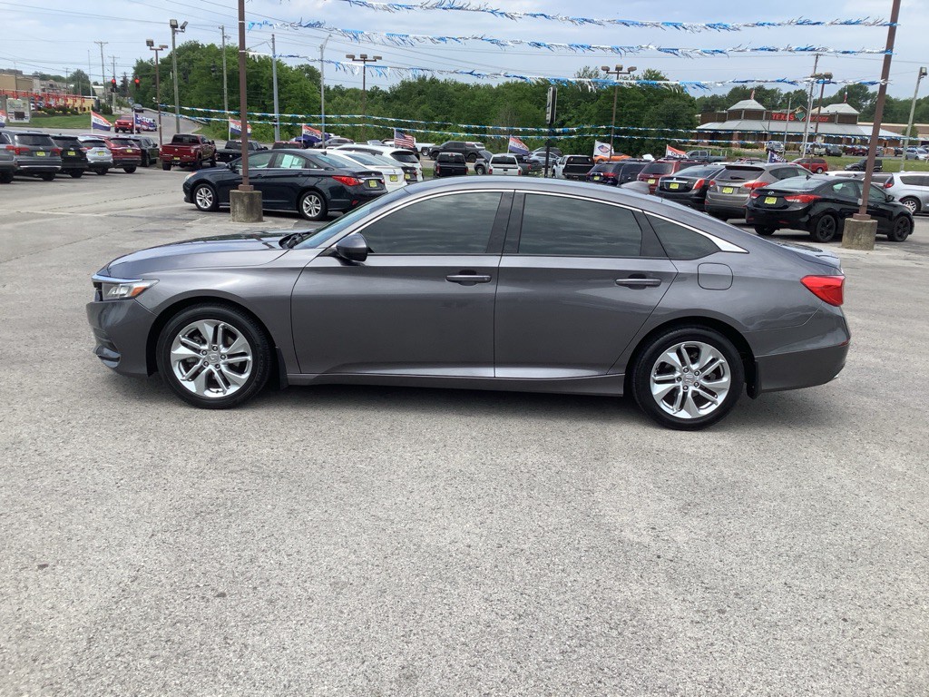 2018 Honda Accord Image 1