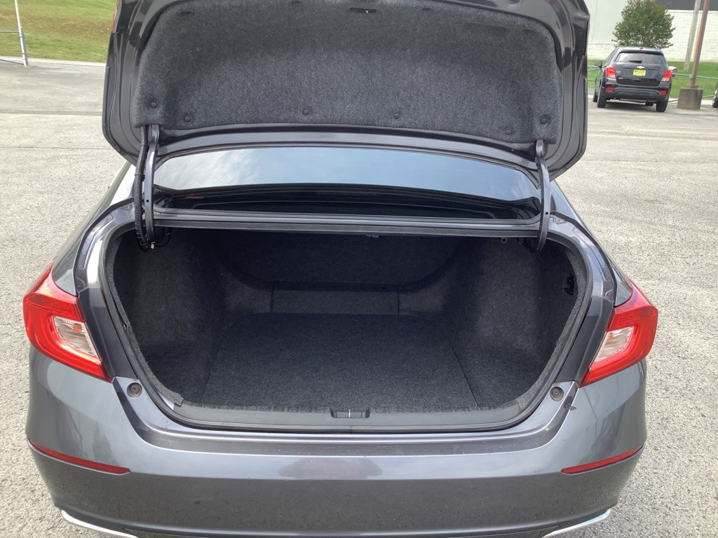 2018 Honda Accord Image 8