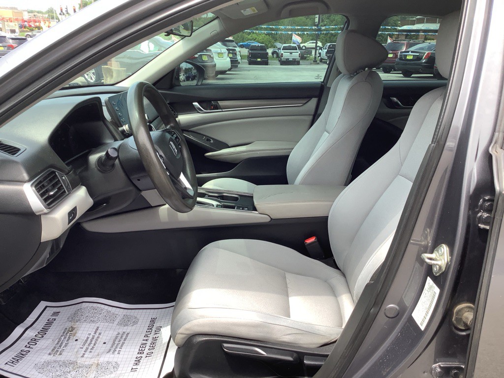 2018 Honda Accord Image 12