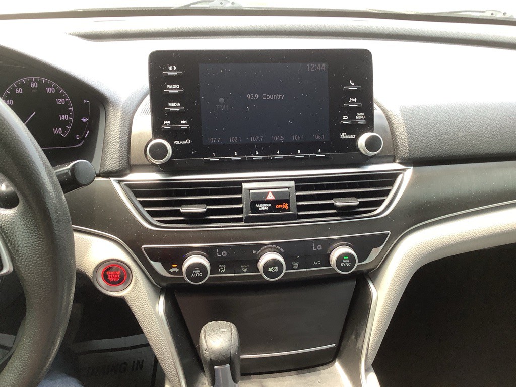 2018 Honda Accord Image 15