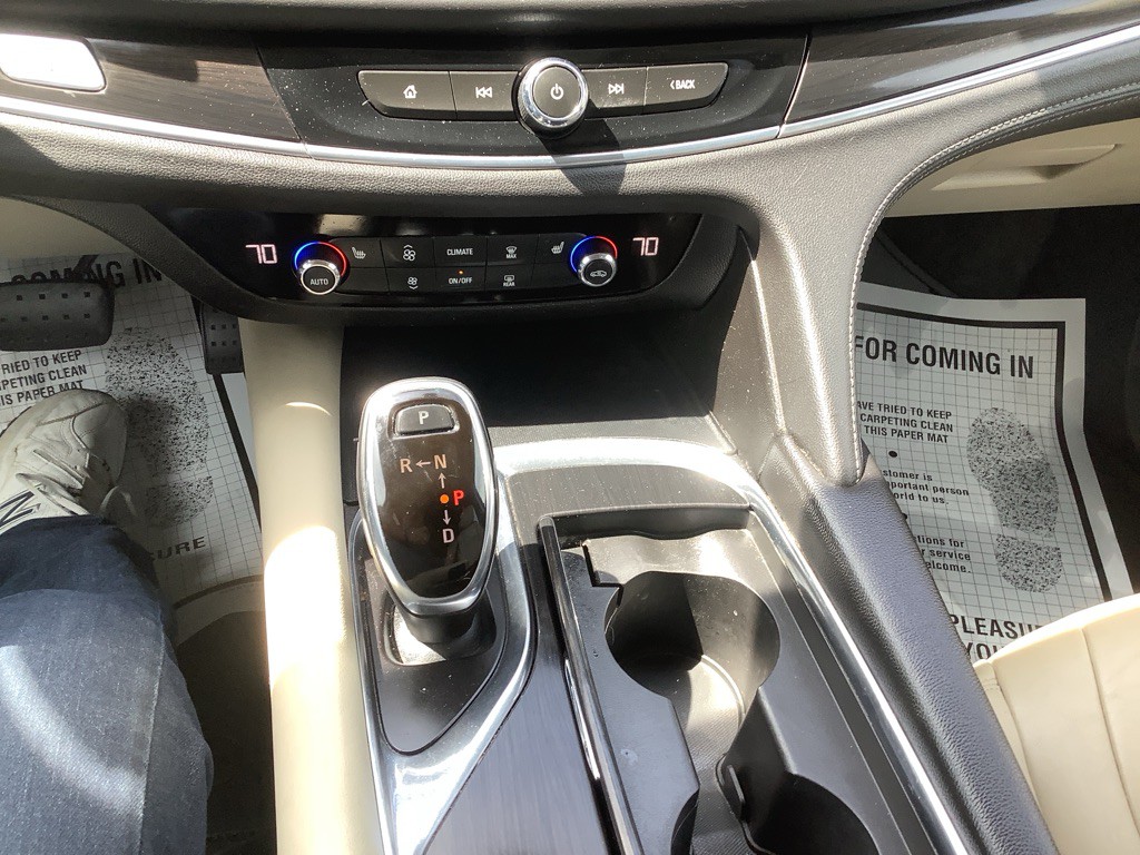 2020 Buick Enclave Image 21
