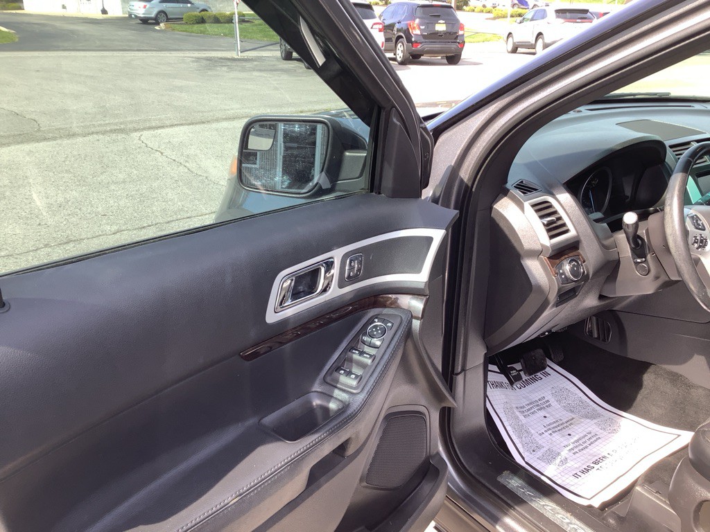 2014 Ford Explorer Image 11