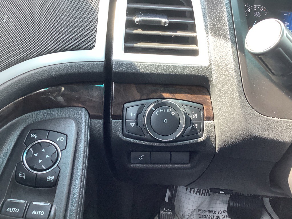 2014 Ford Explorer Image 20