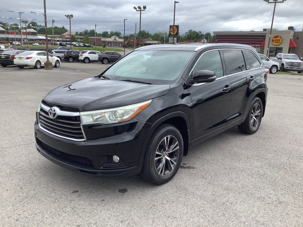 2016 Toyota Highlander Image 2