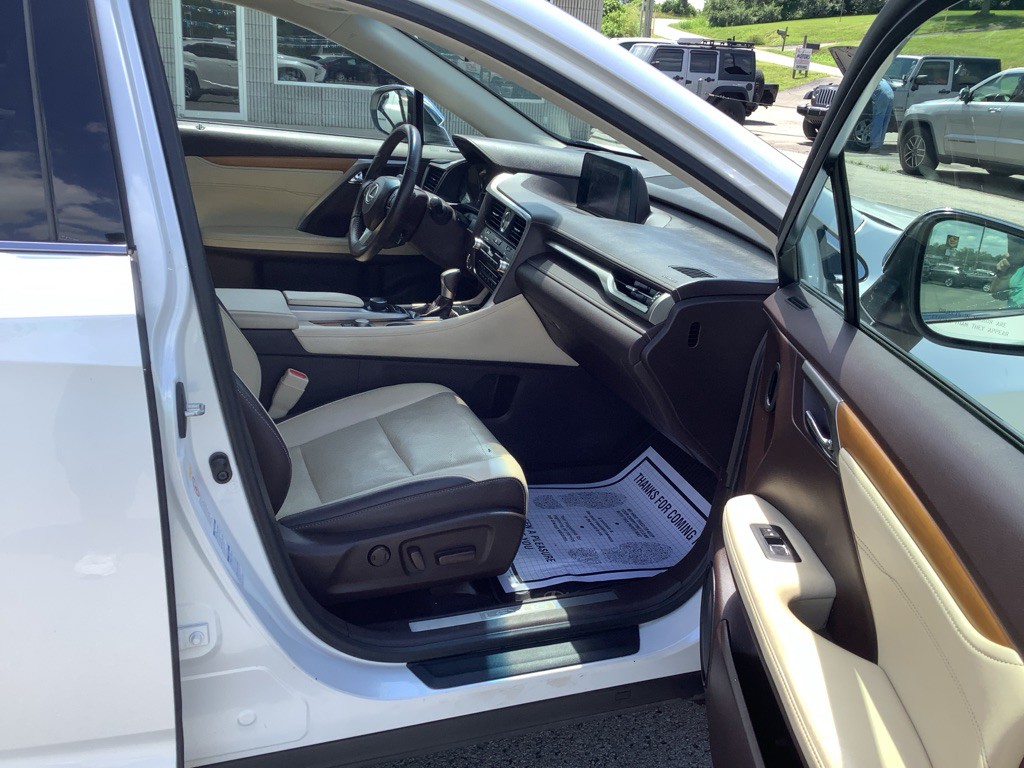 2017 Lexus RX Image 7
