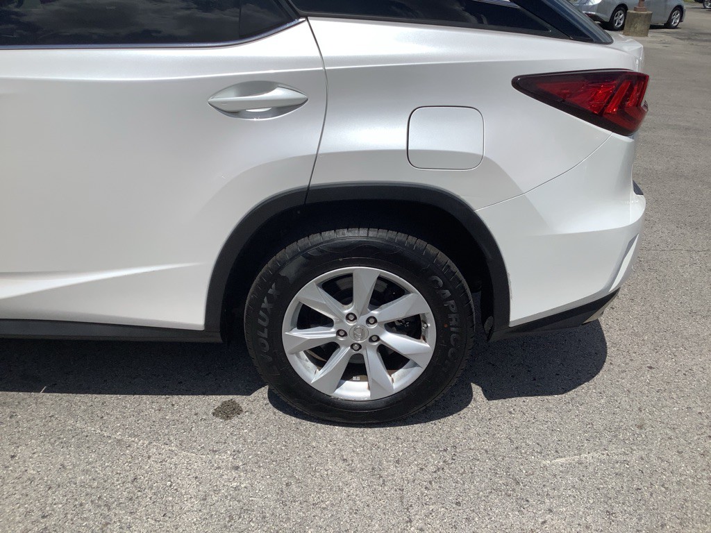 2017 Lexus RX Image 12