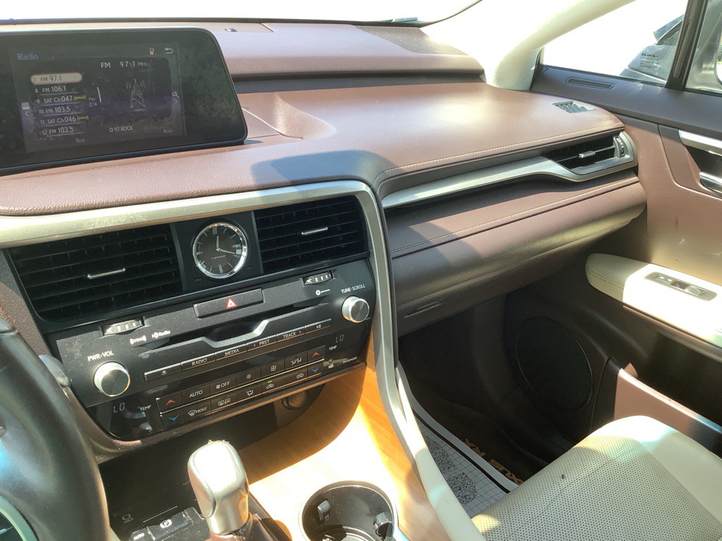 2017 Lexus RX Image 19