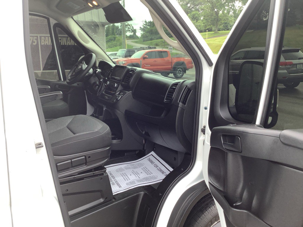2023 RAM Promaster Image 6