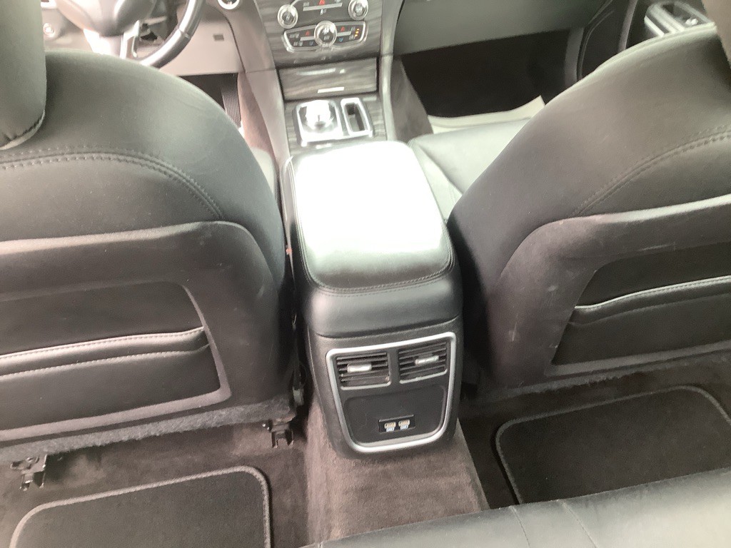 2018 Chrysler 300 Image 14