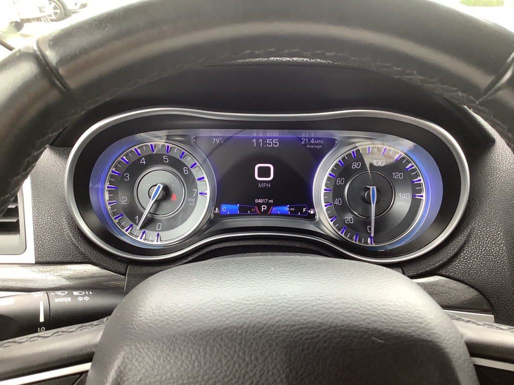 2018 Chrysler 300 Image 20