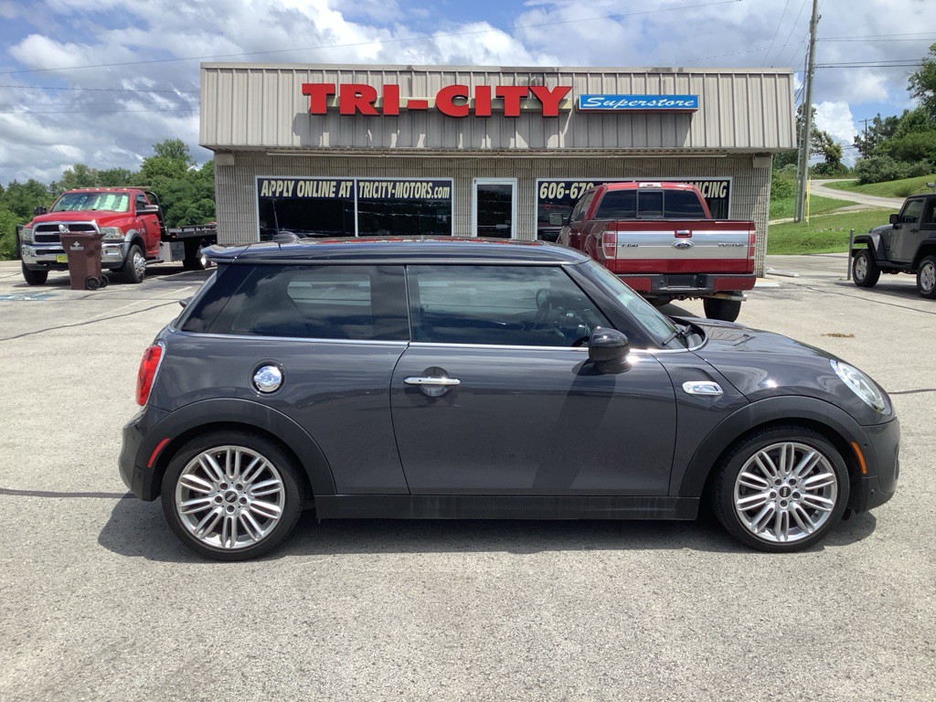 2014 MINI Cooper Image 5