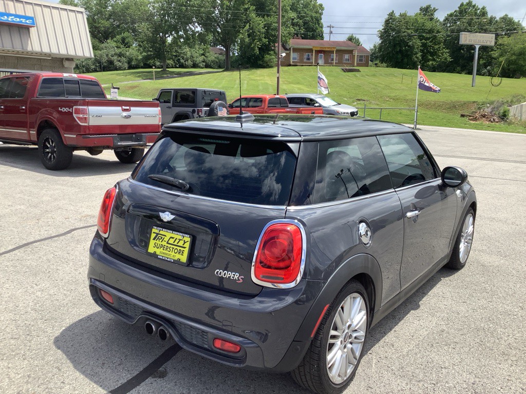 2014 MINI Cooper Image 6