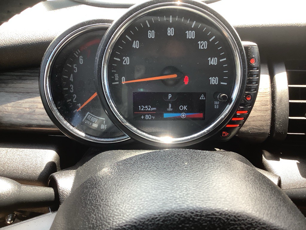 2014 MINI Cooper Image 20