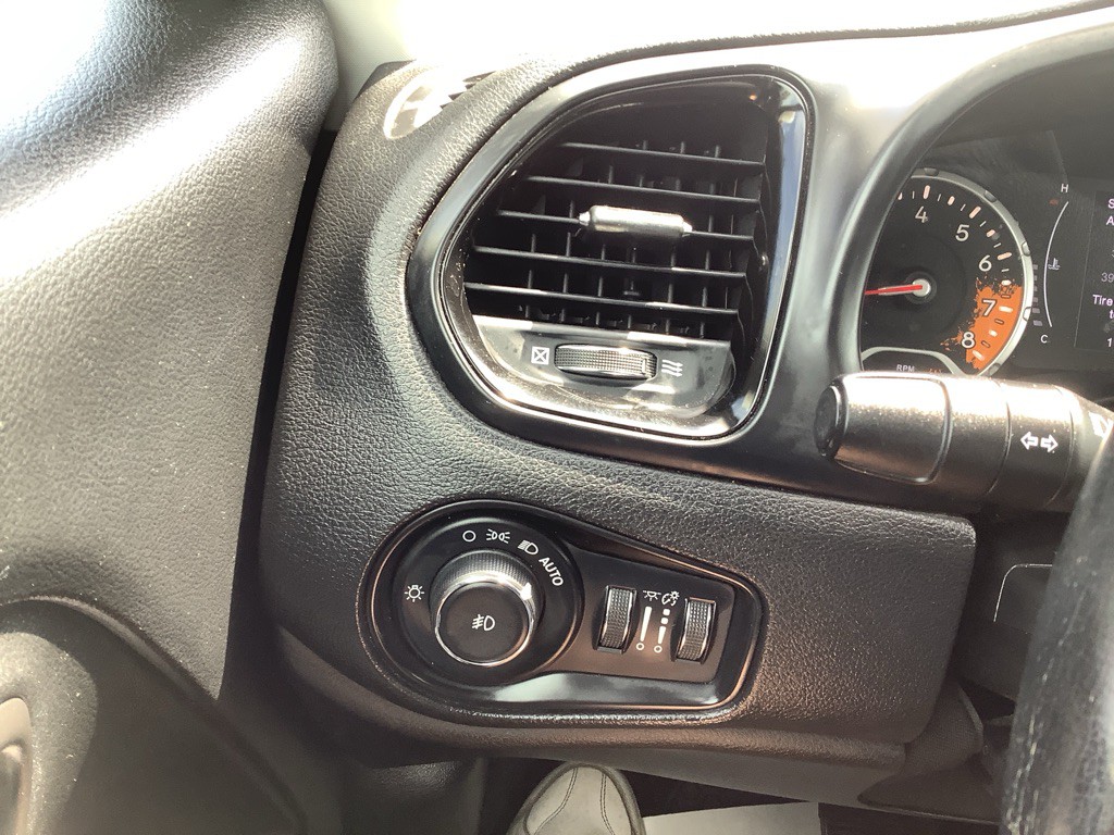 2018 Jeep Renegade Image 16