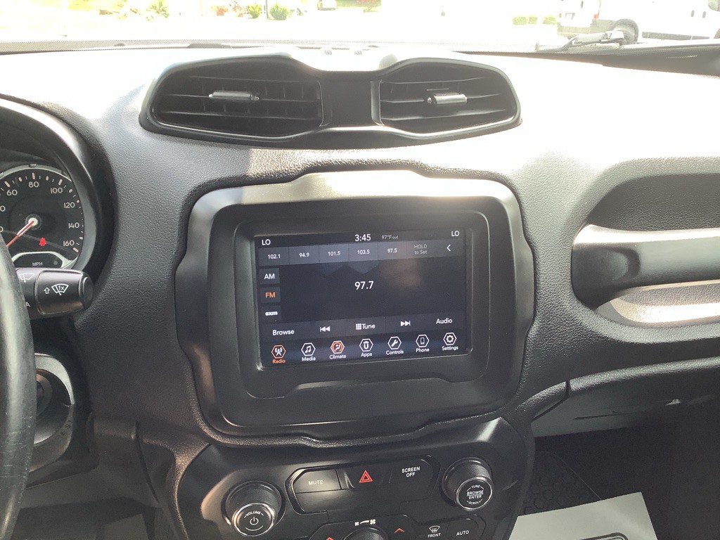 2018 Jeep Renegade Image 19