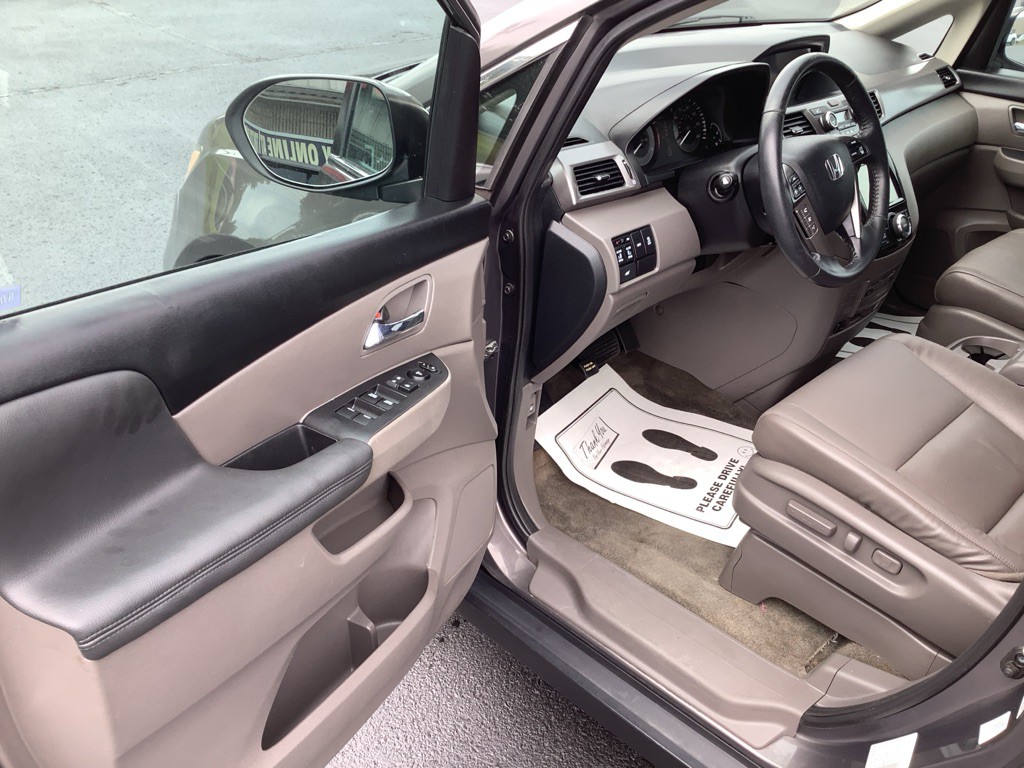 2017 Honda Odyssey Image 11