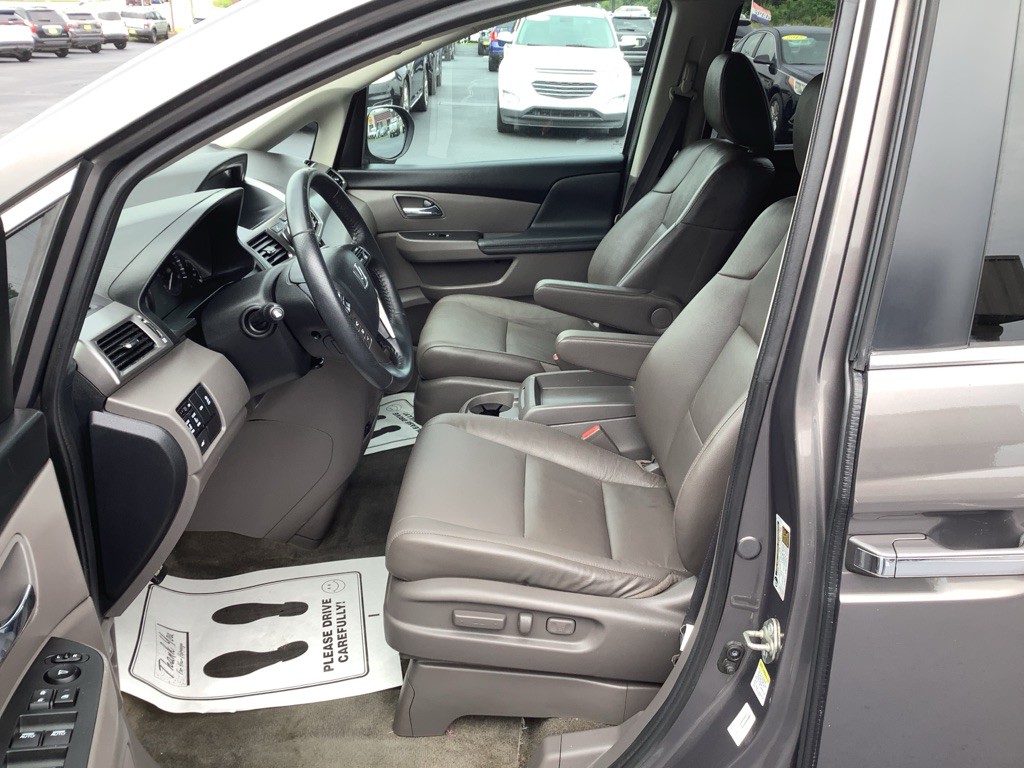 2017 Honda Odyssey Image 12