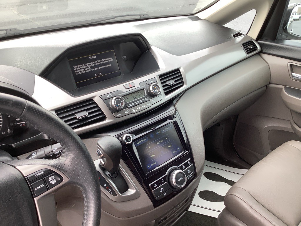 2017 Honda Odyssey Image 18