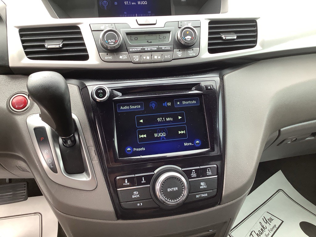 2017 Honda Odyssey Image 21