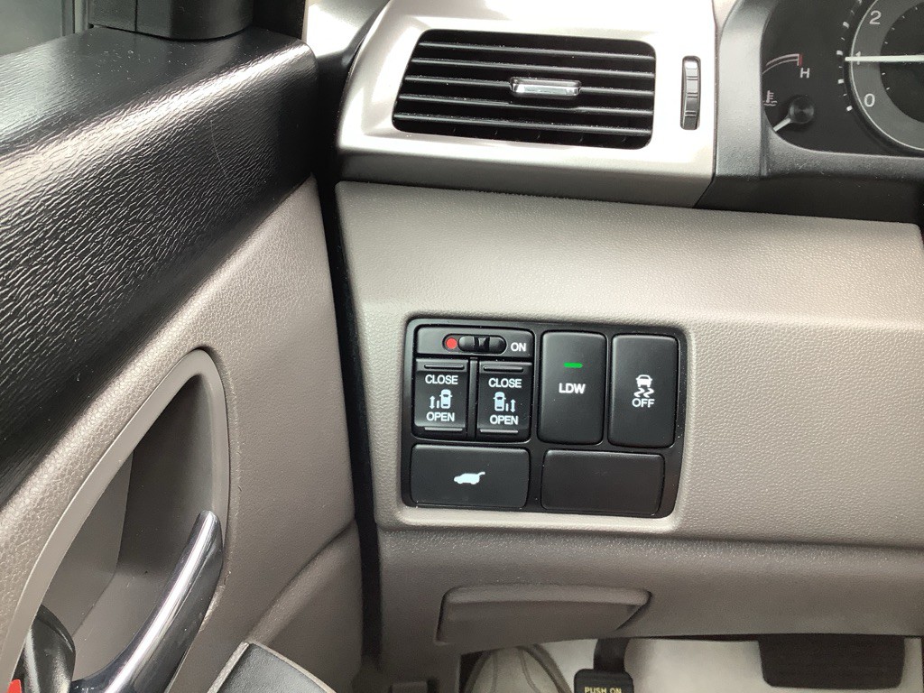 2017 Honda Odyssey Image 23