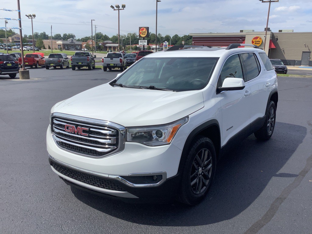 2018 GMC Acadia Image 2