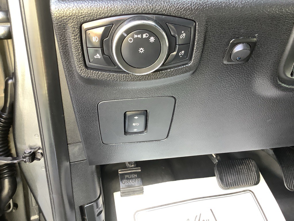 2017 Ford F-150 Image 15