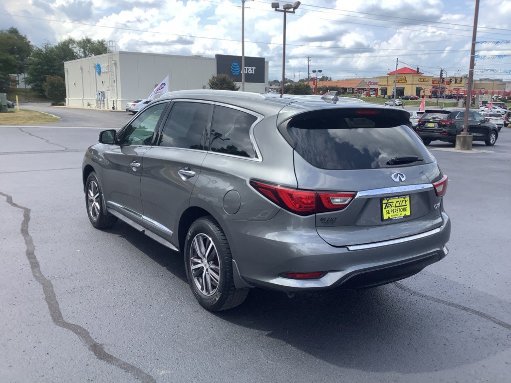 2017 INFINITI QX60 Image 8