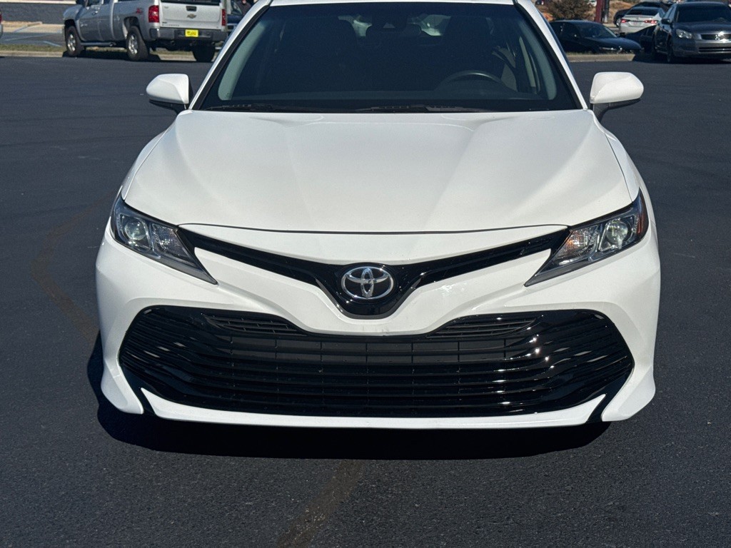 2018 Toyota Camry Image 3