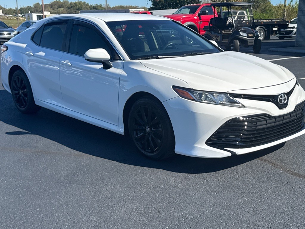 2018 Toyota Camry Image 4