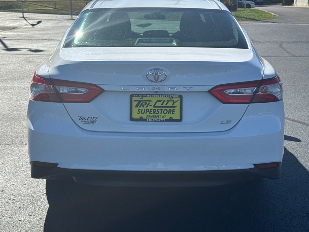 2018 Toyota Camry Image 6