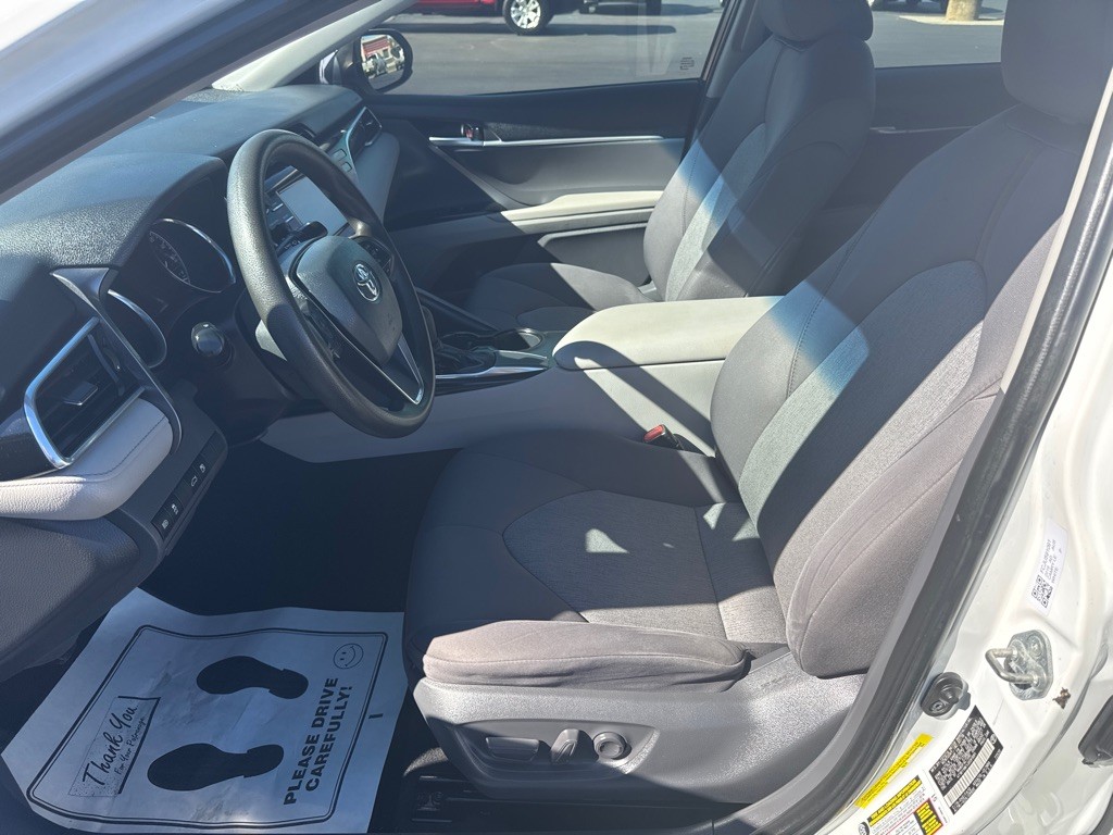 2018 Toyota Camry Image 13