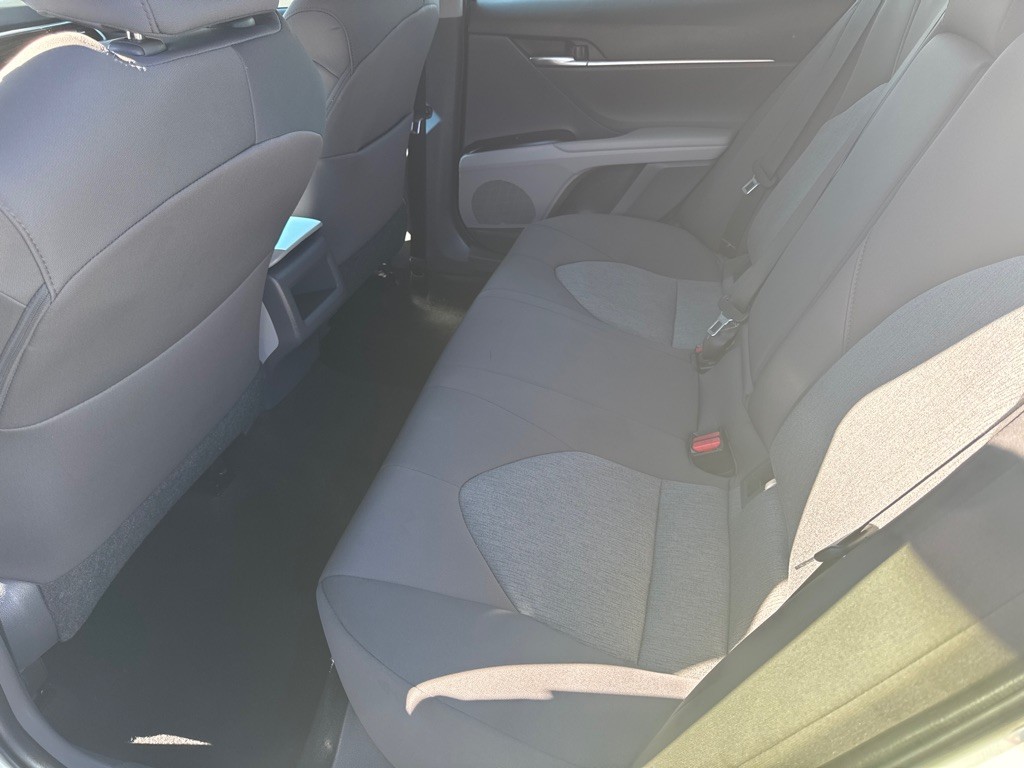2018 Toyota Camry Image 15